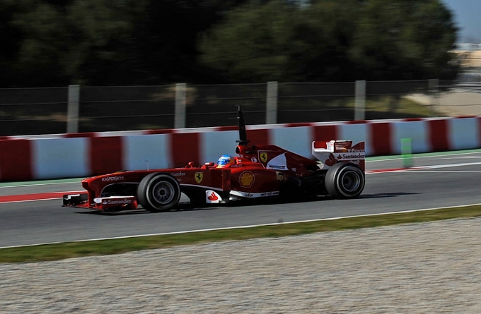 Alonso in una sessione di test invernali di Barcellona