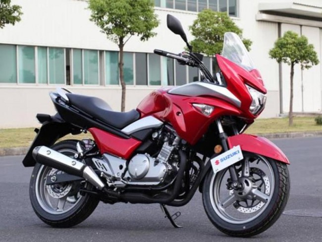 La nuova Suzuki Inazuma GW250S