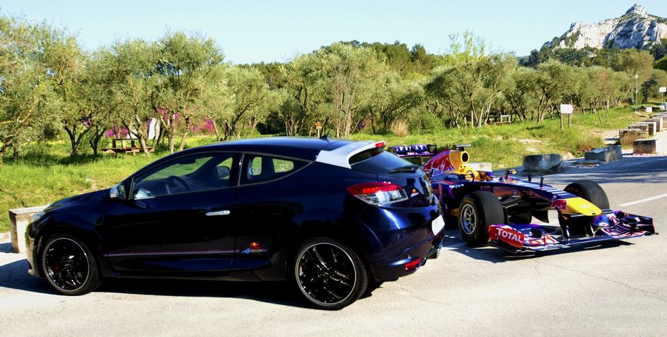 La Megane RS e la RB8