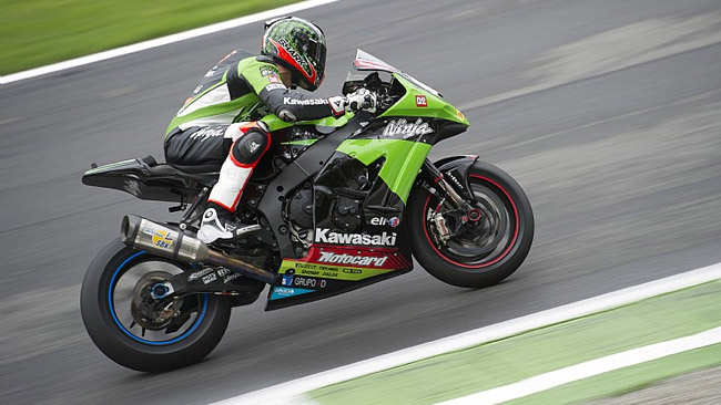 Il pilota britannico della Kawasaki ha fatto registrare il miglior tempo di giornata