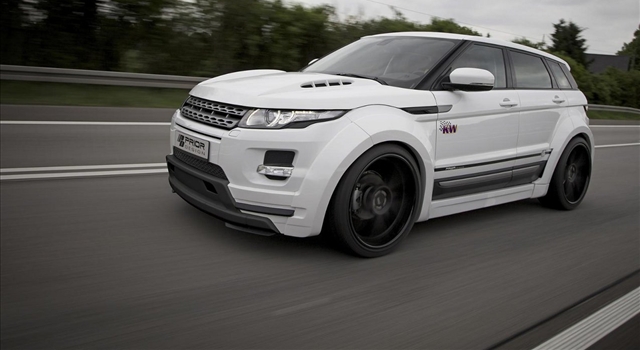 Il kit preparato da Prior Design, dà un aspetto ancora più aggressivo alla Range Rover Evoque