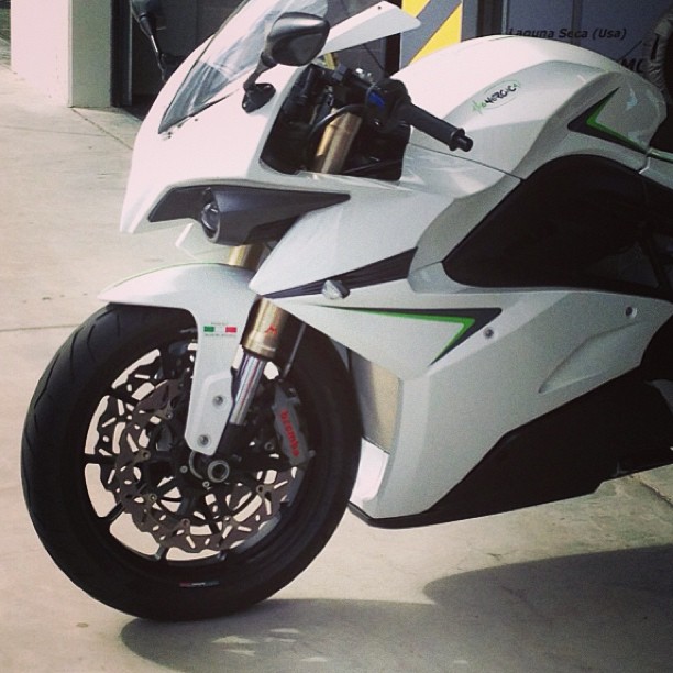La CRP Eenergica va oltre i 220 km/h promessi dalla Casa