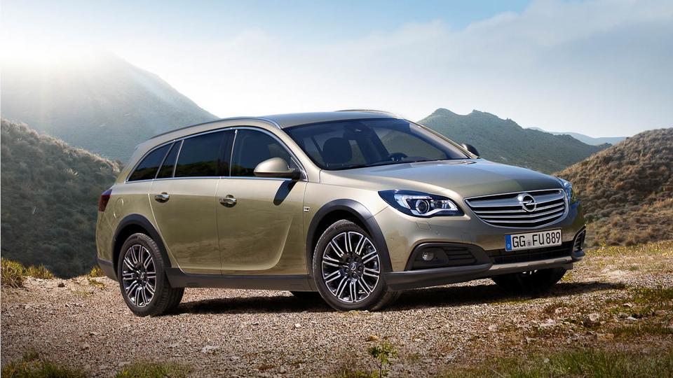La nuova Opel Insigna Country Tourer