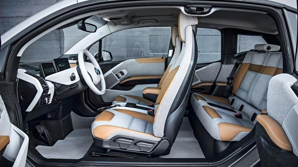 L'abitacolo della BMW i3 è stato scelto dalla Apple per i primi test