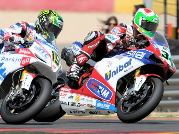 I due piloti si danno battaglia sul circuito di Brno nel round del Campionato Mondiale 2012