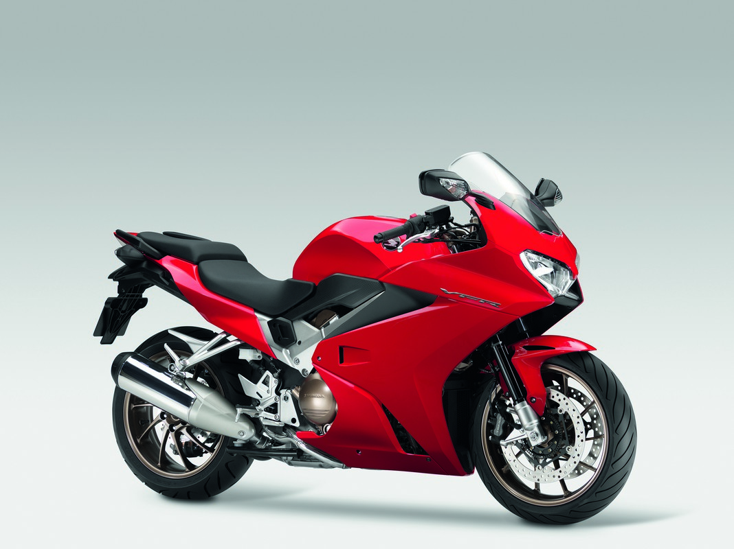 La nuova Honda VFR800F