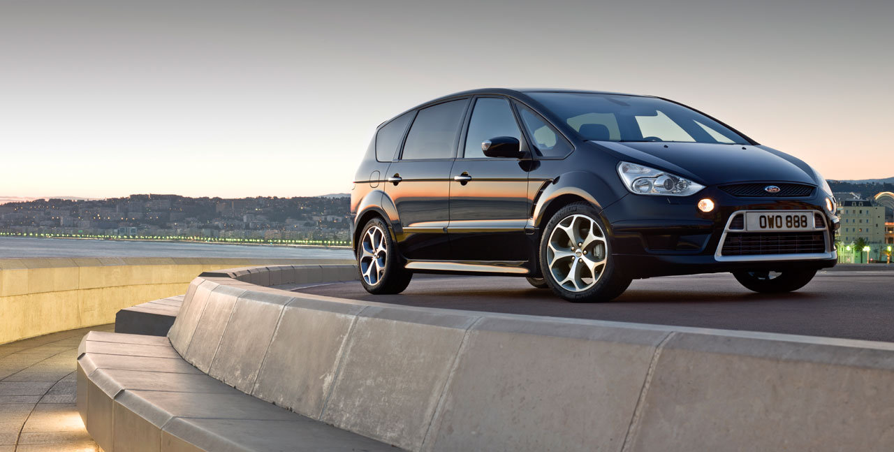 La Ford Smax