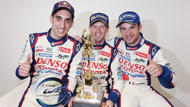L'equipaggio formato da Buemi, Davidson e Lapierre festeggia la vittoria