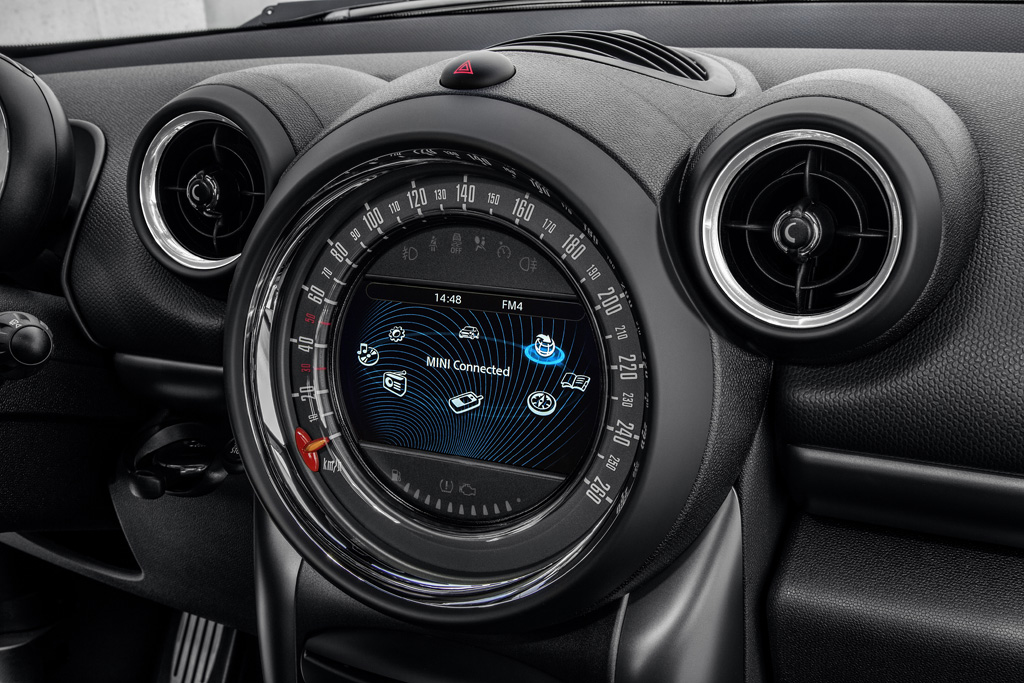 Il sistema di infotainment della nuova MINI Countryman