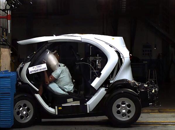 Il crash test della Renault Twizy