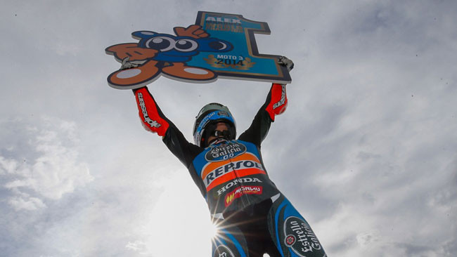 Alex Marquez festeggia il titolo
