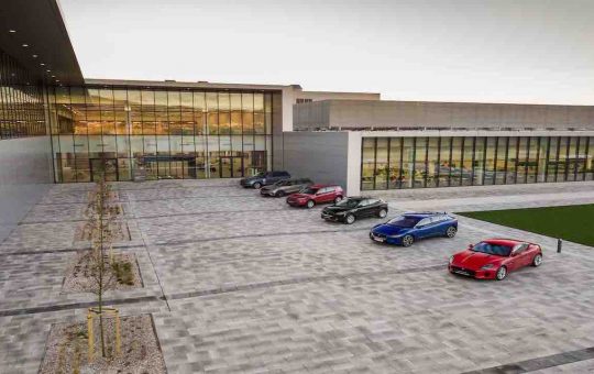 Azienda Jaguar Land Rover - tuttosuimotori.it