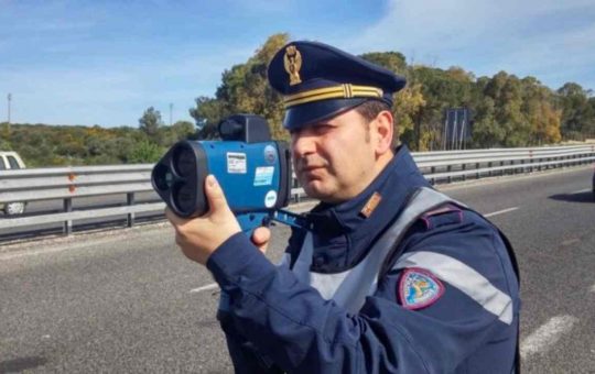 Autovelox polizia - tuttosuimotori.it