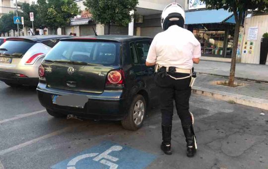 Multa in sosta disabili - tuttosuimotori.it