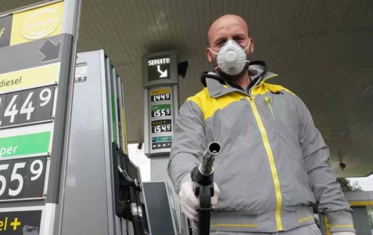 benzina-rincari-autostrade-tuttosuimotori.it