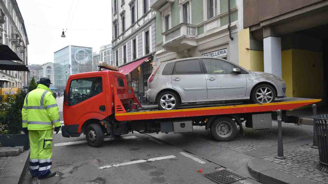 rimozione vettura abbandonata - tuttosuimotori.it