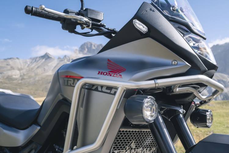 dettagli-honda-transalp-xl750-tuttosuimotori.it