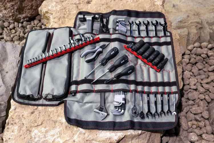 jeep-wrangler-rubicon-toolkit-tuttosuimotori.it