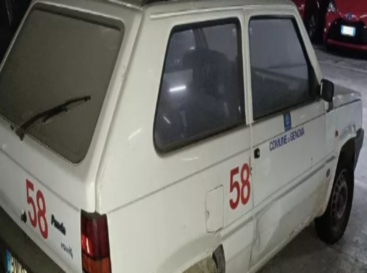 Asta comune di Genova Fiat Panda