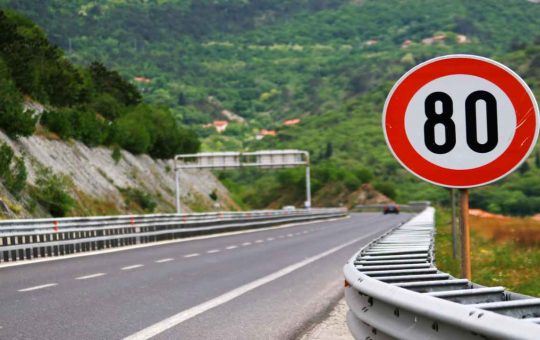 Limite di velocità sulle strade italiane