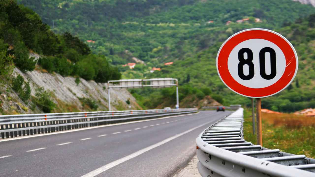 Limite di velocità sulle strade italiane