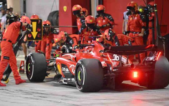 ferrari-leclerc-gp-bahrain-tuttosuimotori.it