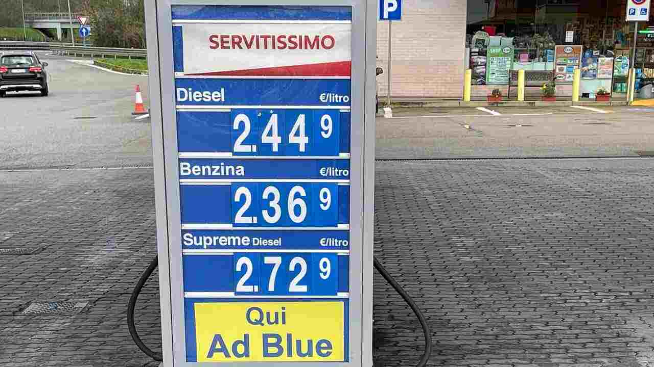 Carburanti alle stelle, colpa del mercato o anche speculazione_