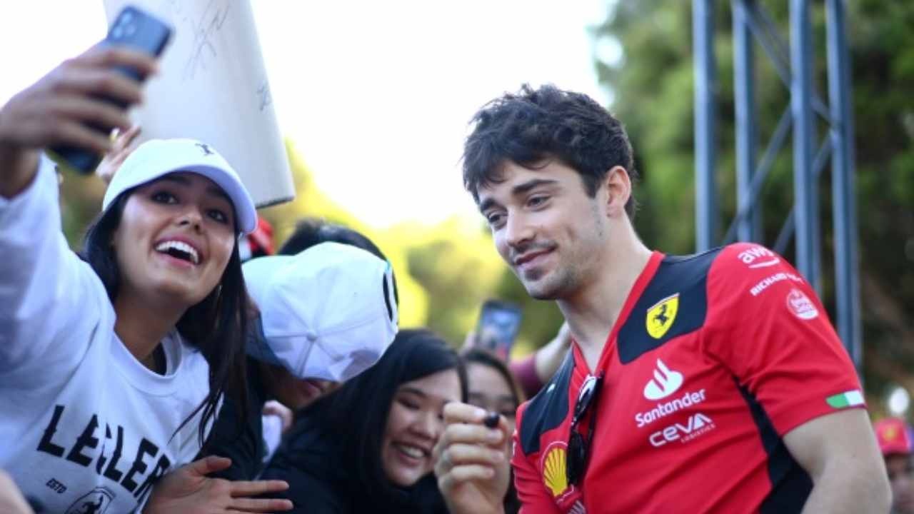 charles-leclerc-monaco-ferrari-fan-tuttosuimotori.it