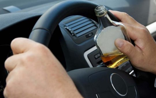 effetti-alcol-alla-guida-tuttosuimotori.it