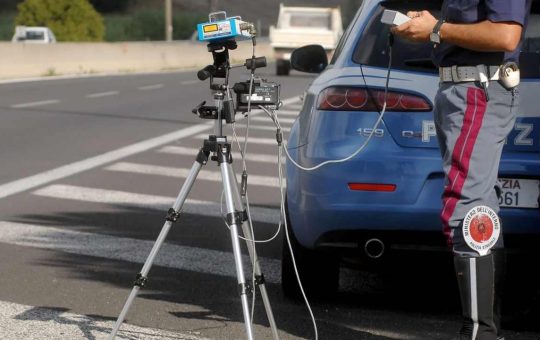 Autovelox mobili e fissi lungo le strade italiane