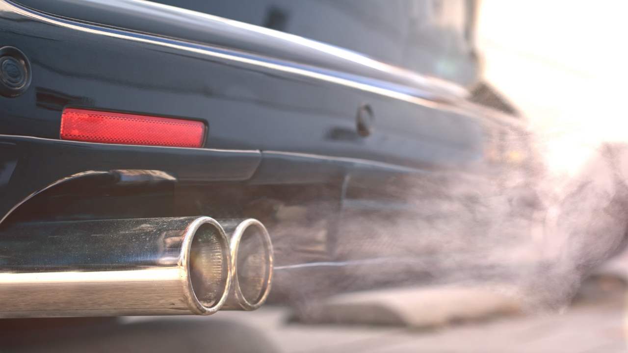 Le limitazioni per i veicoli con motori a benzina e diesel
