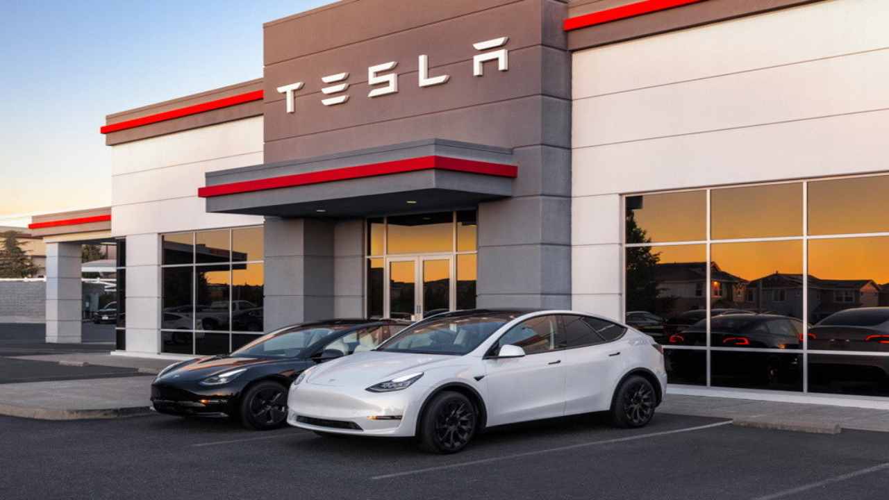 Tesla, un richiamo per un lotto di veicoli in Cina