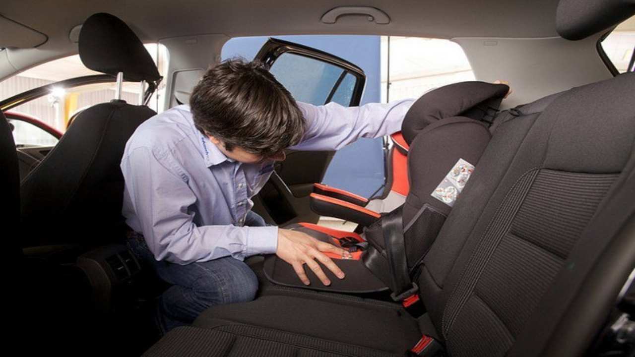 Trasporto sicuro dei bambini in auto