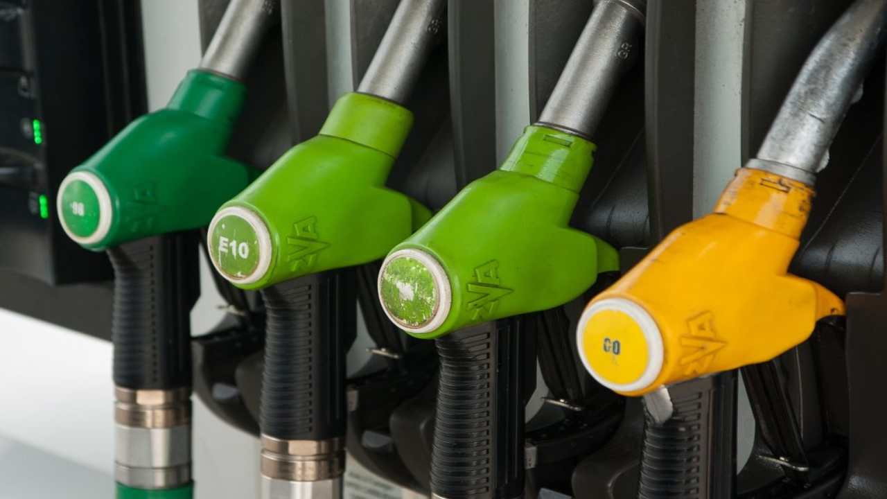 rincari benzina - tuttosuimotori.it(1)