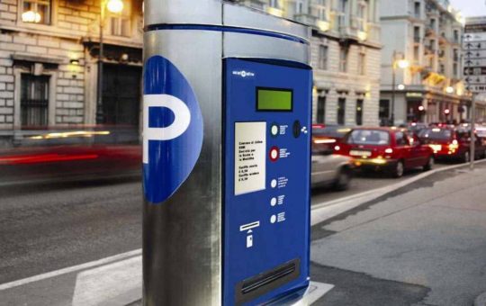 Nuove regole per i parcheggi, orari e pagamenti