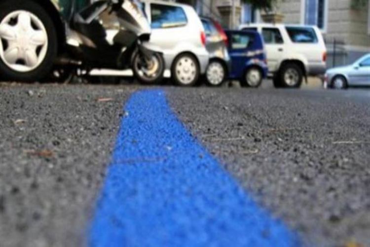 strisce blu - tuttosuimotori.it
