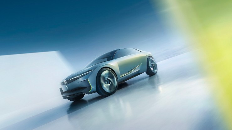 La nuova Opel Experimental avrà un sistema interno di realtà aumentata