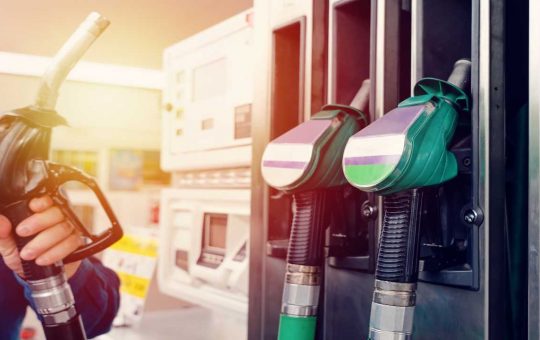 Benzina pompa - tuttosuimotori.it
