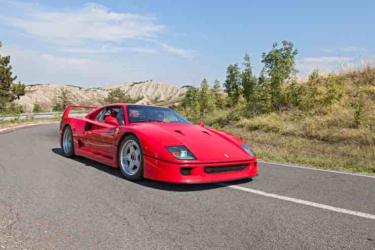 Ferrari F40 - Tuttosuimotori.it