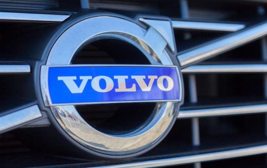 Volvo addio produzione - tuttosuimotori.it Fonte Depositphotos