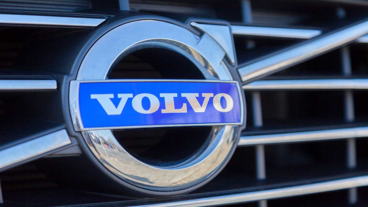 Volvo addio produzione - tuttosuimotori.it Fonte Depositphotos