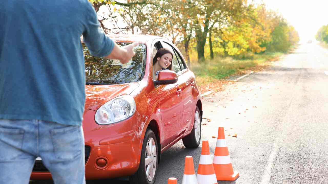 Il trucchetto all'esame per la patente - Tuttosuimotori.it