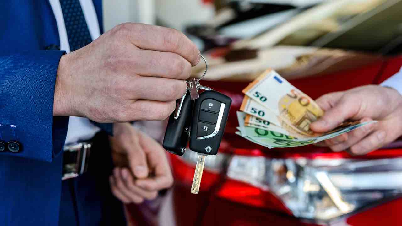 Mercato dell'auto: offerte golosissime di ottobre | Sconti da migliaia di euro, fai presto