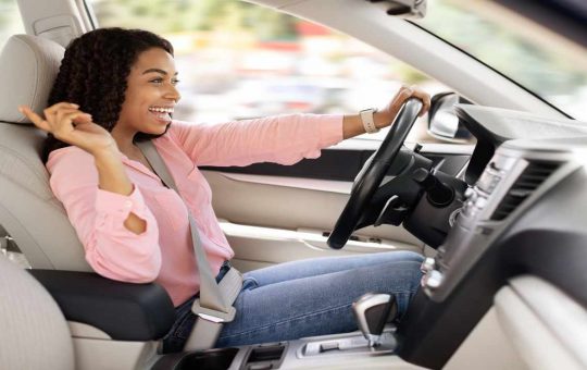 cantante in auto - tuttosuimotori.it