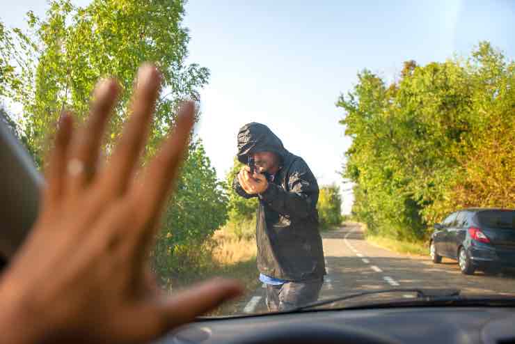 Aggressione in auto - tuttosuimotori.it