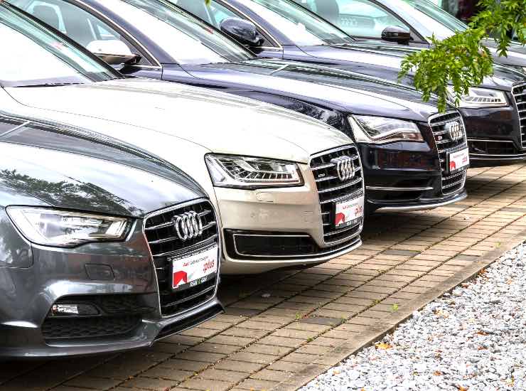 Vendita automobili di lusso - tuttosuimotori.it