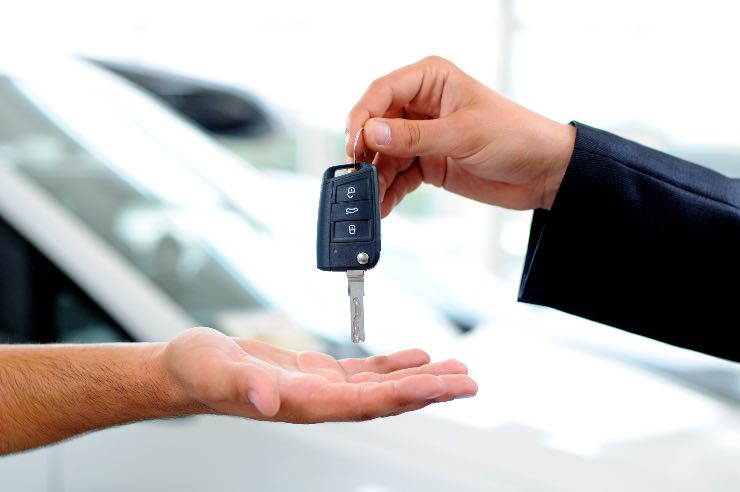 Acquisto auto usate - fonte_ depositphotos - tuttosuimotori.it