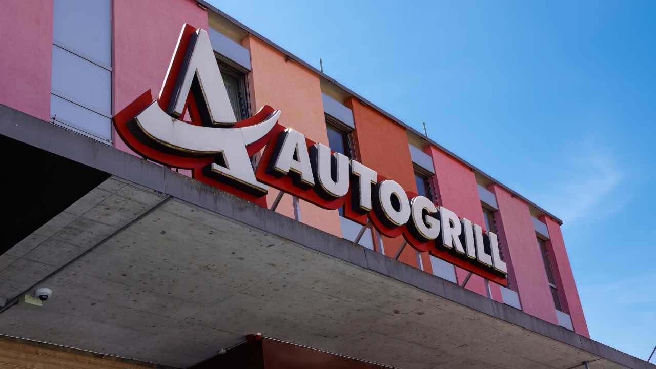 autogrill - fonte_depositphotos - tuttosuimotori.it