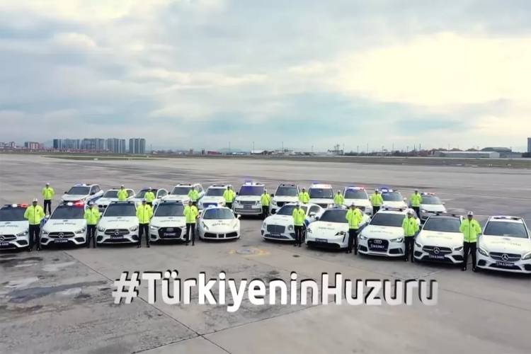 polizia turca flotta - tuttosuimotori.it