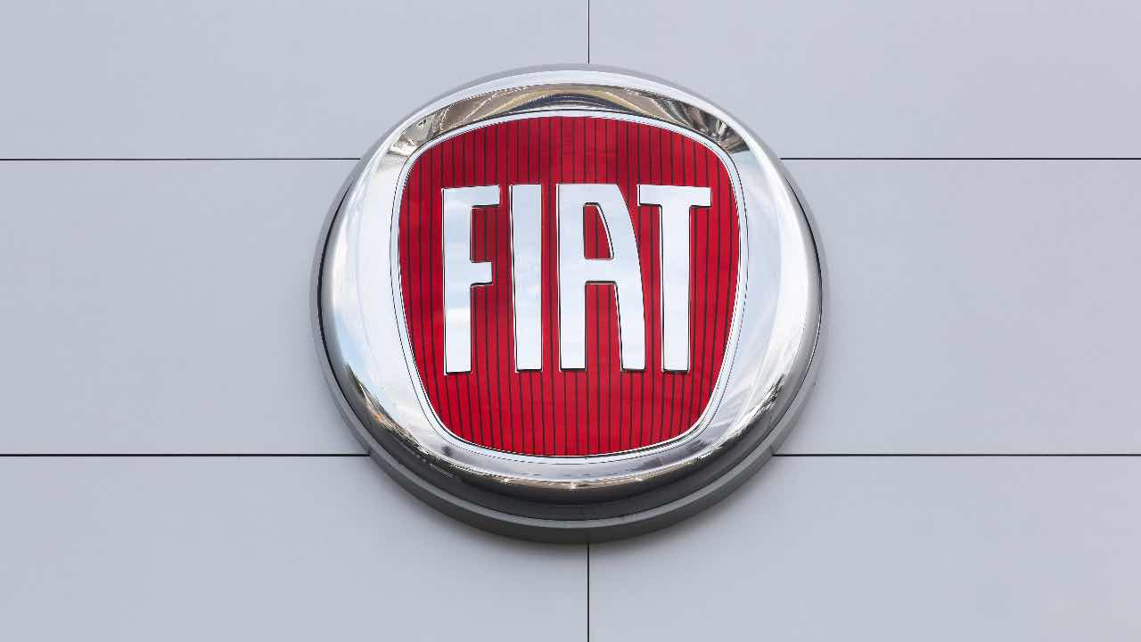 Fiat - fonte_adobe - tuttosuimotori.it